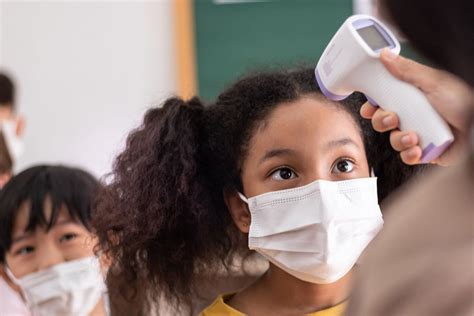 1 class required to wear masks after COVID outbreak in Montgomery Co. school